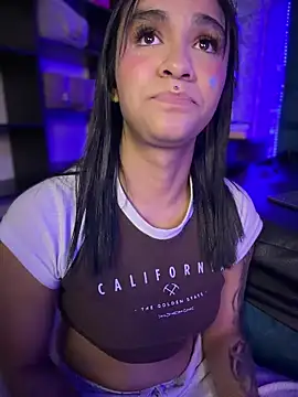 isabella-teen - Isabella-Teen's free webcam - UK Sex Cams