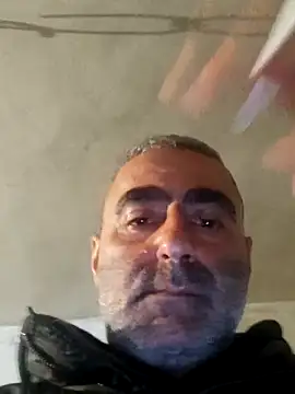 kirim_kongo61 - KIRIM_KONGO61's free webcam