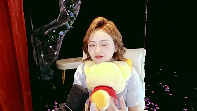 美女Lady-Mia777在线直播