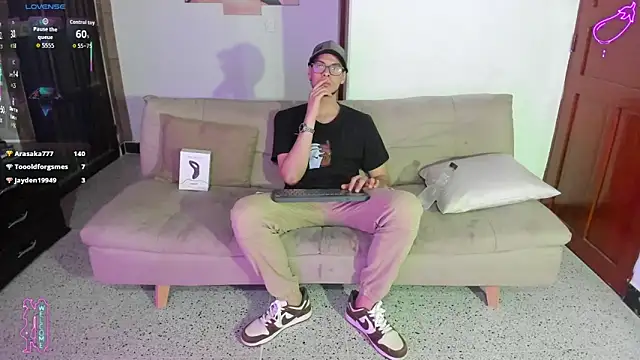 vlad__night (M young) - full naked