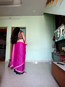 Webcam Model (Shuttii_25)  is live.Free join now!