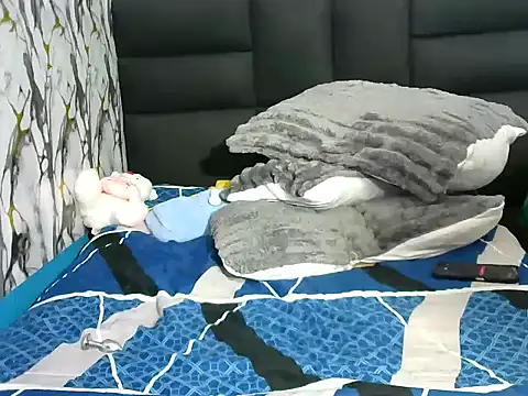 Preview of blondiebitch