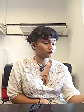 estradiolist - Estradiolist's free webcam - UK Sex Cams