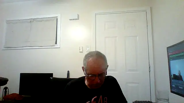 xxcuthulu23 (M grandpa) - buy a lovense edge 2