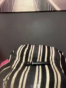 Webcam Model (SEXaddictCANDY10)  is live.Free join now!