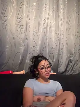 dannii- - Dannii-'s free webcam - UK Sex Cams