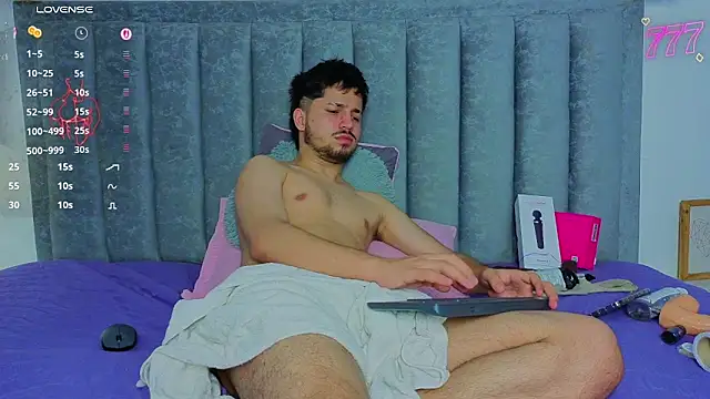 issac_james_ - Issac_james_'s free webcam - UK Sex Cams