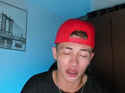 noahsaint - Noahsaint's free webcam - UK Sex Cams