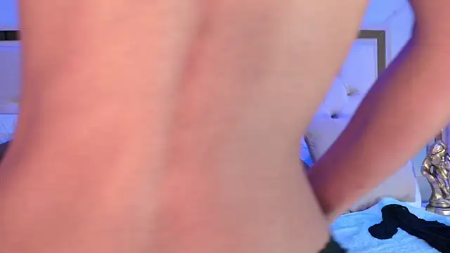 naughtymilfx_ - Naughtymilfx_'s free webcam