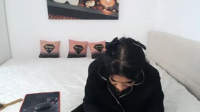 nickyhotxo - NickyHotXO's free webcam - UK Sex Cams