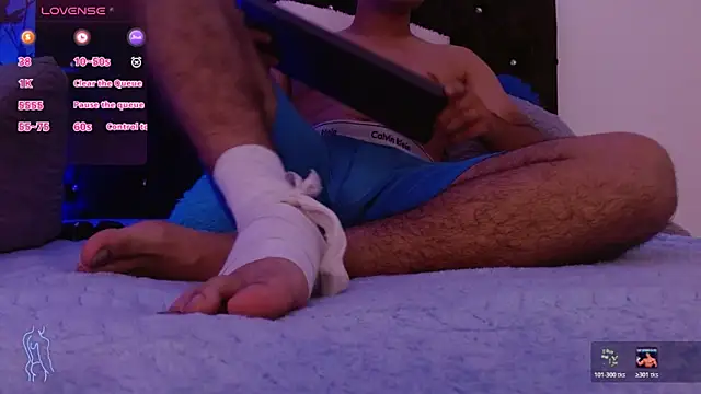 deivygh_ (M young) - masturbate on the balcony 😈