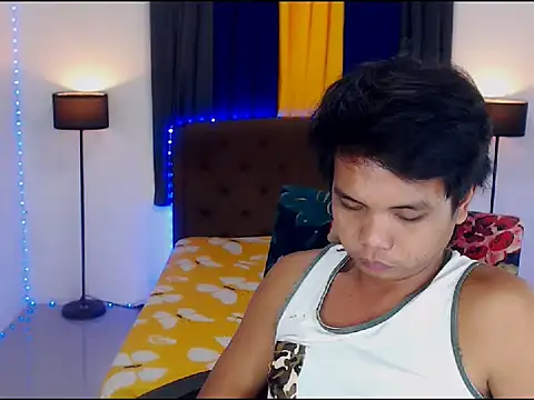 ianhardfucker - IANhARDfUcker's free webcam