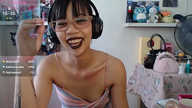 GloryKulikowski live sex cam