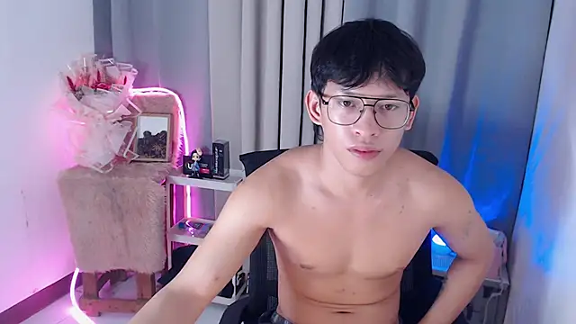 pinkcock_froi2305 webcam