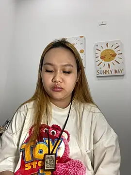 almira6868 - Almira6868's free webcam