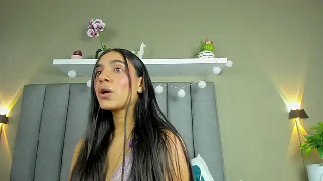 dalila30x - Dalila30x's free webcam