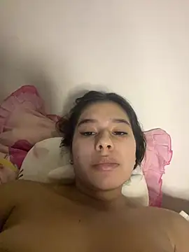 brianna_bunny05 - Brianna_bunny05's free webcam