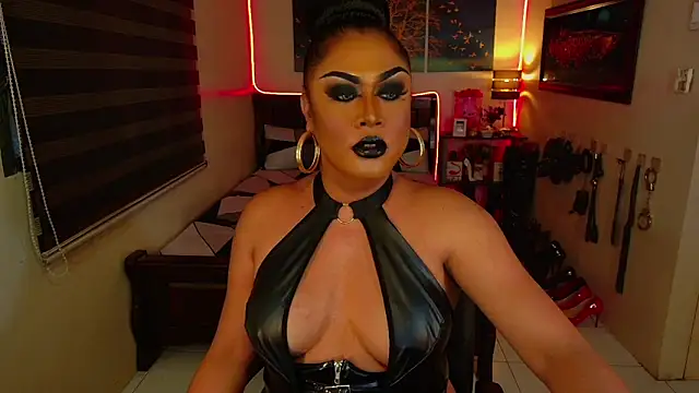 xCumOnOverMex live sex cam