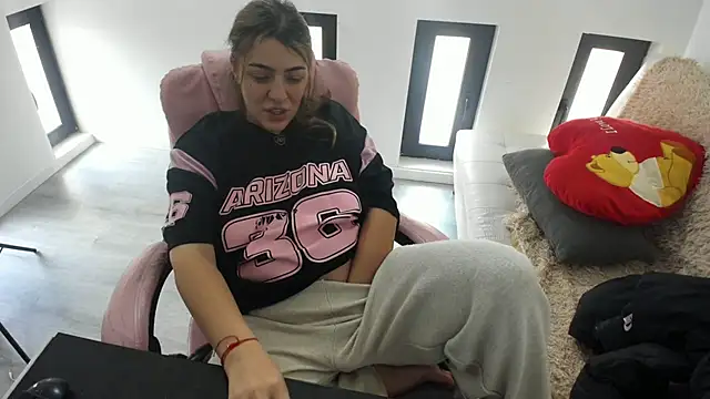 dyana_kaylinn - Dyana_Kaylinn's free webcam - UK Sex Cams