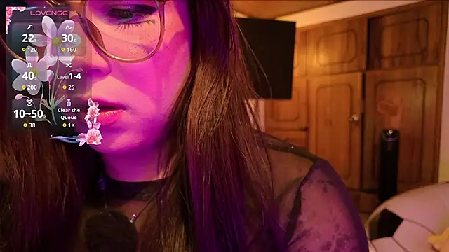 yuri_stars - Yuri_Stars's free webcam - UK Sex Cams