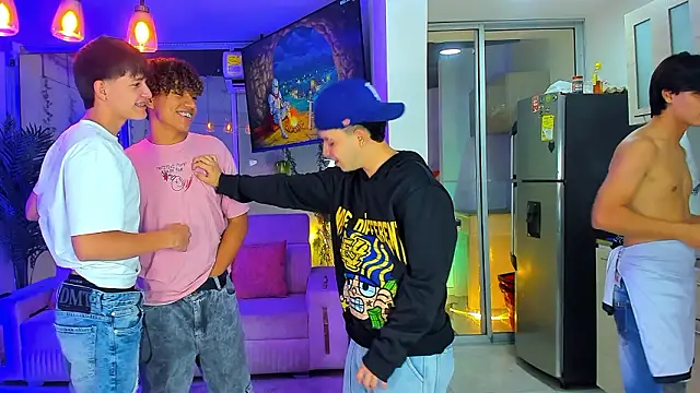 houseofwarrios - Houseofwarrios's free webcam - UK Sex Cams