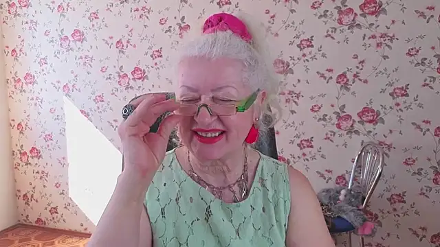 Maya_Mayflower live sex cam