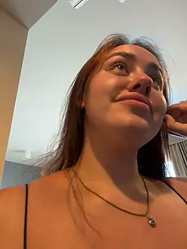 kirasunshine - KiraSunshine's free webcam