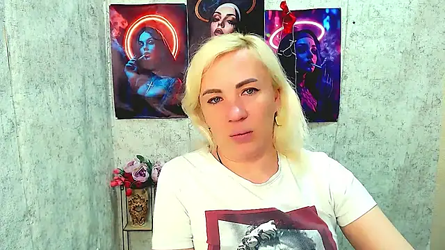 emmacat_ - EmmaCat_'s free webcam