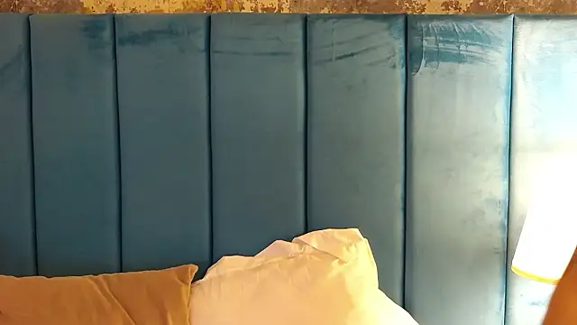 larahartt - LaraHartt's free webcam