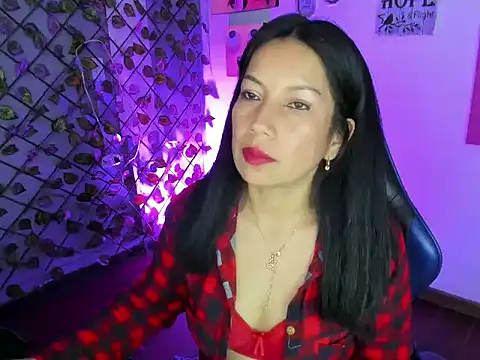 megan_collinss1 - Megan_Collinss1's free webcam