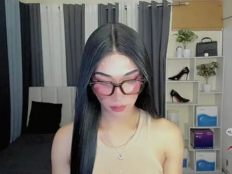 fyangfoxx - FyangFoxx's free webcam