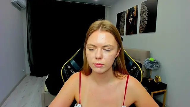 strawberrye - Strawberrye's free webcam