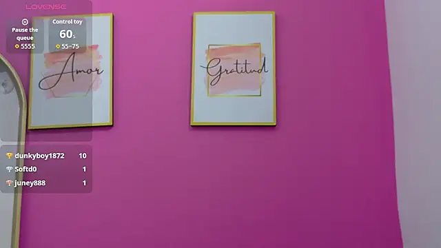 shyblacksweetiee - Shyblacksweetiee's free webcam