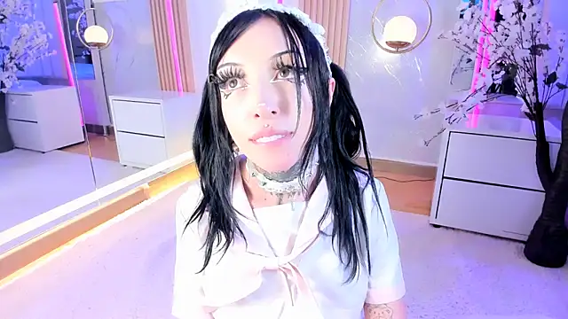 salemblackrose - SalemBlackrose's free webcam