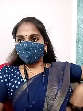 Webcam Model (Tamil_roja17)  is live.Free join now!