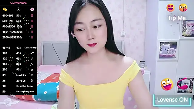 elvira_baby - Elvira_baby's free webcam - UK Sex Cams