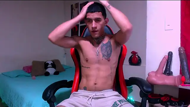 dilan_abraham12 - Dilan_abraham12's free webcam