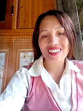 gummiesu - Gummiesu's free webcam