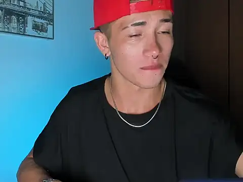 noahsaint live sex cam