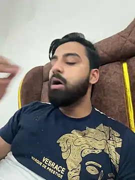 Royalboy_03's live cam