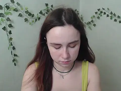 veryveryveryshy_ - VeryVeryVeryShy_'s free webcam - UK Sex Cams