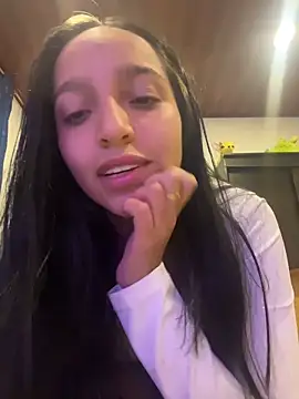 Webcam Model (Eve_Ritz)  is live.Free join now!