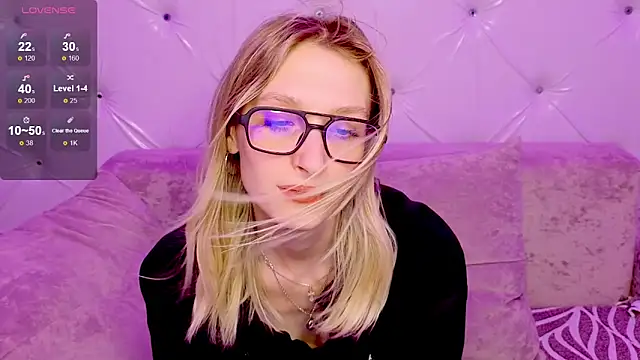 akiro_kim7 - Akiro_Kim7's free webcam - UK Sex Cams