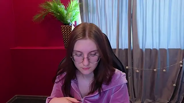 vixenlight - VixenLight's free webcam - UK Sex Cams