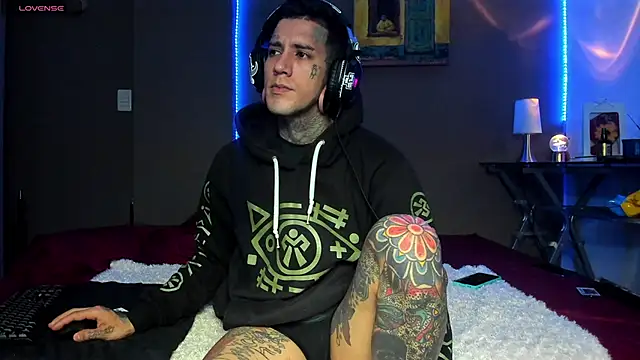 cleoo_jhonny - Cleoo_jhonny's free webcam - UK Sex Cams