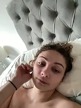 skyemorgan01's live cam