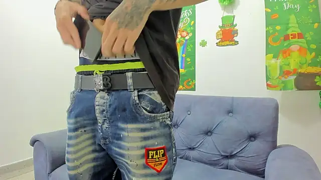 StraightBoy_Nick live sex cam