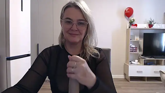 eleanoradream - EleanoraDream's free webcam - UK Sex Cams