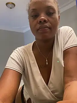 dellah27 (F young) - Tease me DADDIE 🤭🌹🌹