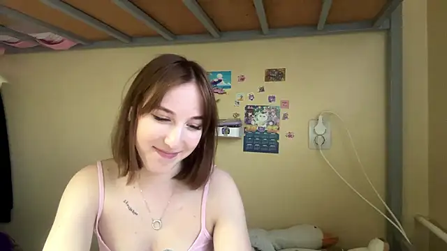 aquilineorites (F teen) - Play with my straps